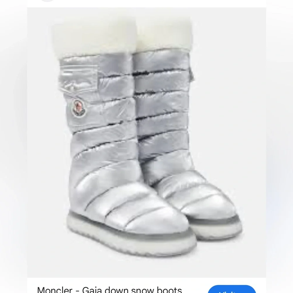 Moncler Silver Quilted Puffer Snow Boots with Faux Fur Cuff - Picture 1 of 5